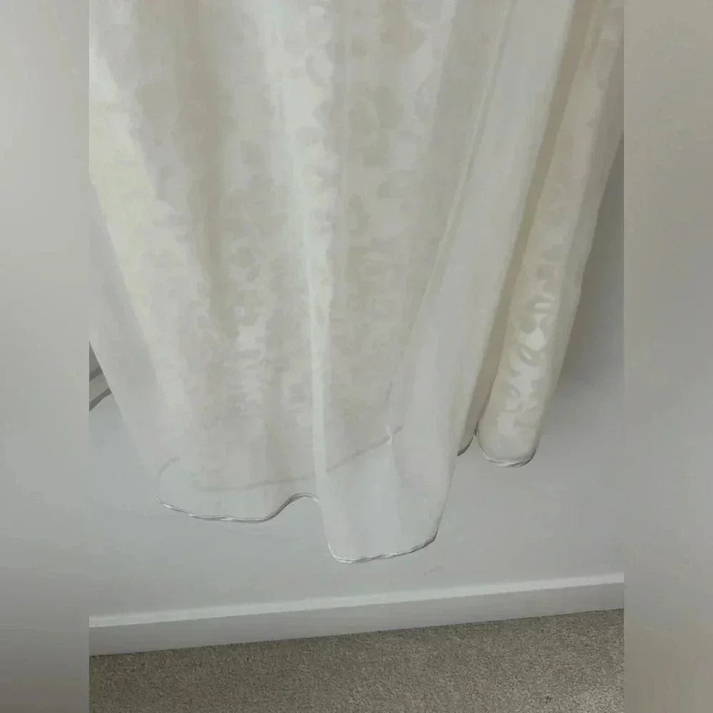 Vintage Cream Lace Robe - Picture 4 of 12